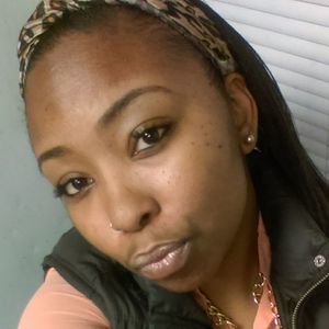 Meet your Posher, Ebony